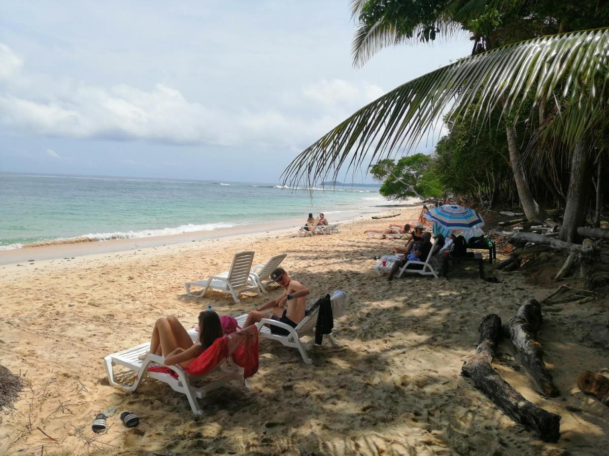 Sonny Island Resort Cabanas Frente Al Mar Punta Bajo Rico Buitenkant foto